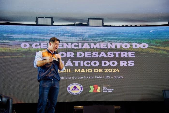 Subchefe da Casa Militar e Prote&ccedil;&atilde;o e Defesa Civil do RS, Santiago Soares Dias de Castro