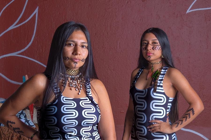 No dia 25, &agrave;s 19h, na Casa Baka, acontece o Lan&ccedil;amento da Cole&ccedil;&atilde;o ĒG | AITSU | N&Oacute;S por Luana Kaingang, Ontxa Mehinako e Carol Biberg