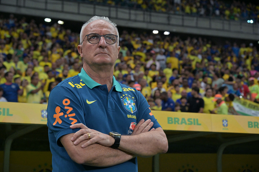 No &uacute;ltimo dia 19, Dorival esteve na Vila Belmiro para assistir Neymar em campo