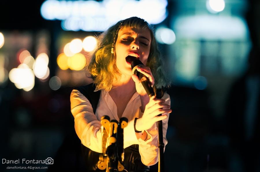 Na quinta, 27 de fevereiro, &agrave;s 19h, no Baixo Barra, acontece o Preview Poa Jazz, com show de um super trio de jazz local com as vozes da cubana Indira Castro e da brasileira Melina Vaz.