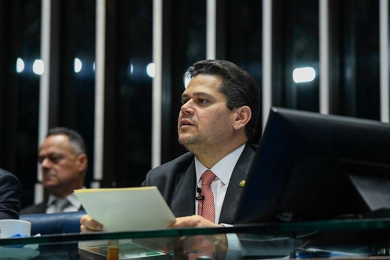 Davi Alcolumbre no comando do Senado Federal