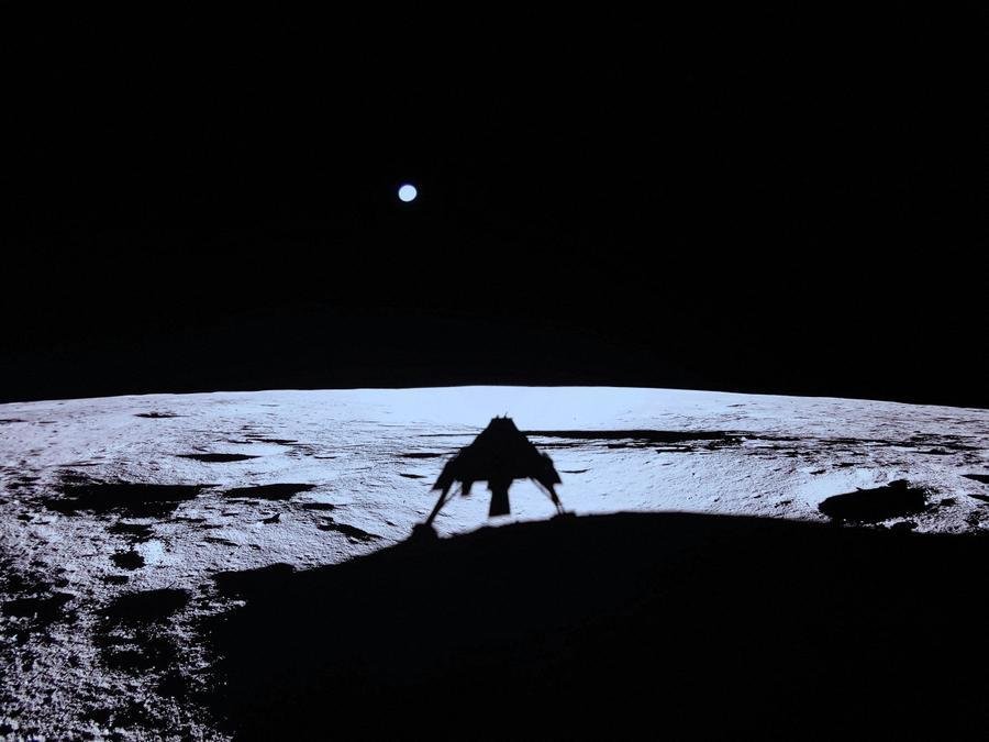 Uma empresa privada dos Estados Unidos conseguiu pousar com sucesso sua nave espacial na Lua