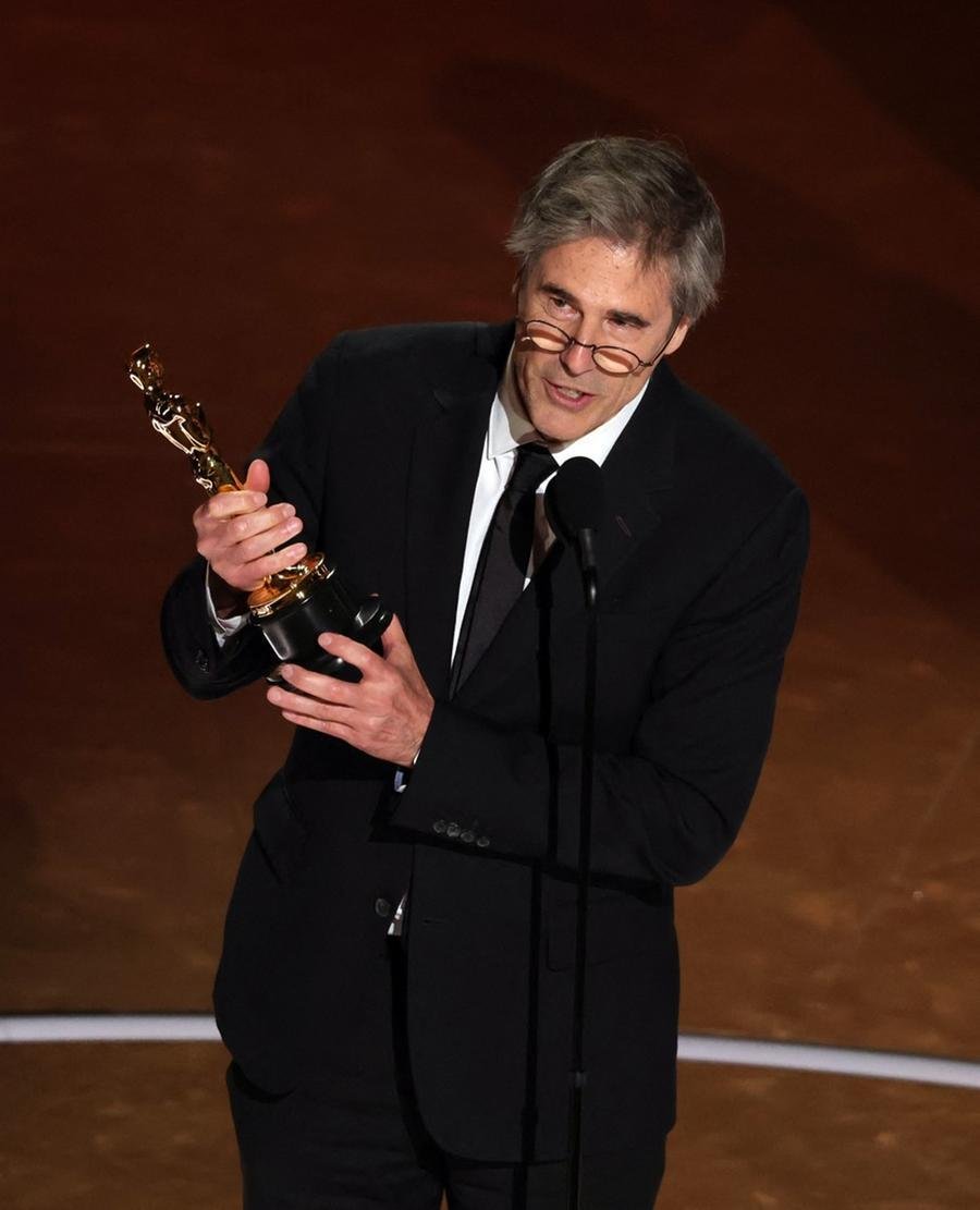 Walter Salles recebeu a estatueta do Oscar na categoria de Melhor Filme Internacional