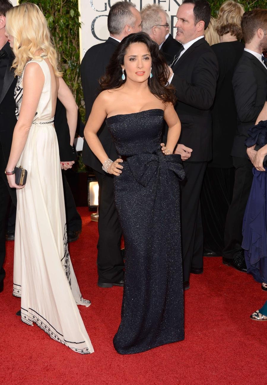 A atriz mexicana Salma Hayek comemorou, nesta ter&ccedil;a-feira, 4, a premia&ccedil;&atilde;o de Ainda Estou Aqui no Oscar
