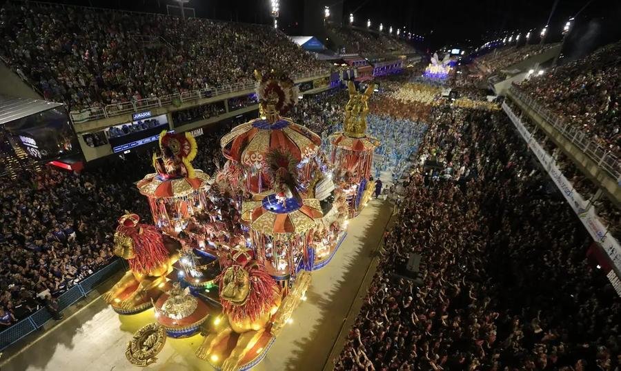 Um seguran&ccedil;a do pr&oacute;prio camarote foi quem acionou a equipe da Ronda Maria da Penha no Samb&oacute;dromo Marqu&ecirc;s de Sapuca&iacute;