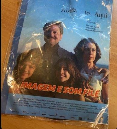 Capa de vers&atilde;o pirata do filme 'Ainda Estou Aqui' foi vista pelo pr&oacute;prio autor do livro, Marcelo Rubens Paiva