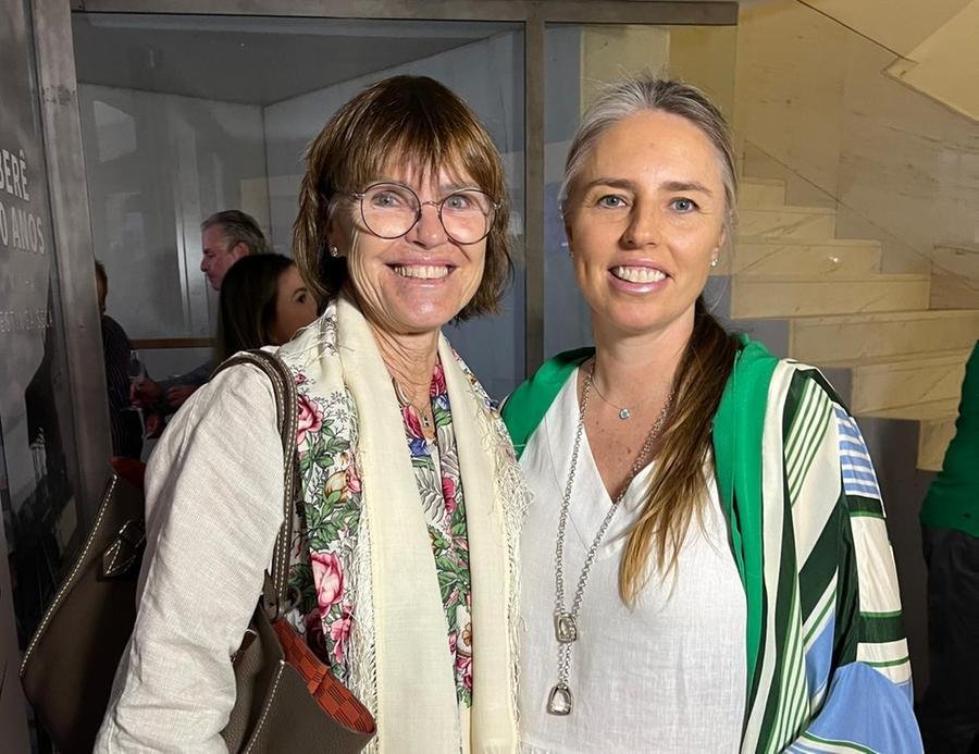 Cristina Harbich e Karina Harbich Johannpeter na Funda&ccedil;&atilde;o Iber&ecirc; Camargo