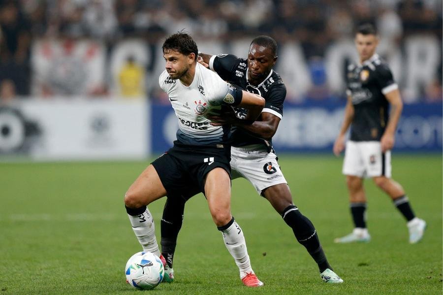 Corinthians venceu por 2 a 0 mas foi eliminado da Libertadores