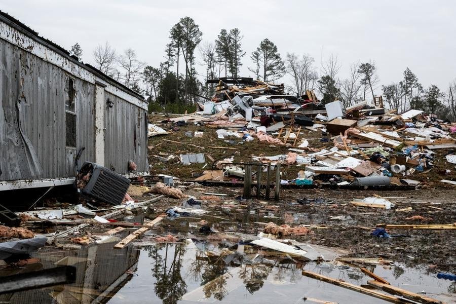 Muitas casas em Harmony Hills, em Missouri, foram danificadas pelo clima severo na sexta-feira &agrave; noite