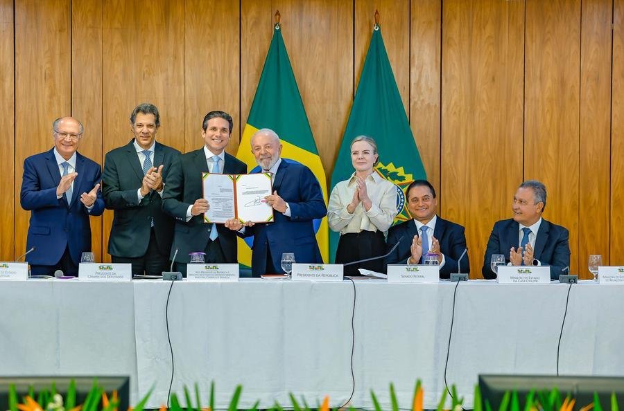 Motta&nbsp;reafirmou que que Lula ter&aacute; a lealdade dos parlamentares na tramita&ccedil;&atilde;o da proposta