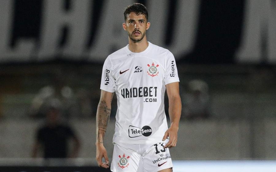 Gustavo Henrique est&aacute; no radar do Gr&ecirc;mio