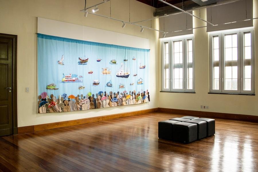 Obra t&ecirc;xtil da exposi&ccedil;&atilde;o &lsquo;Portoalegrismo&rsquo; no Centro Cultural da Ufrgs