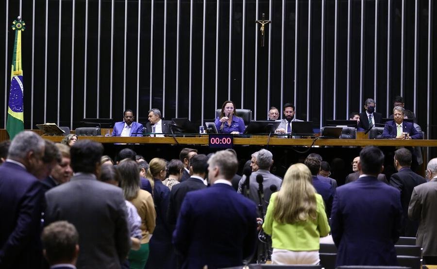 Governo tem preferido medidas pontuais