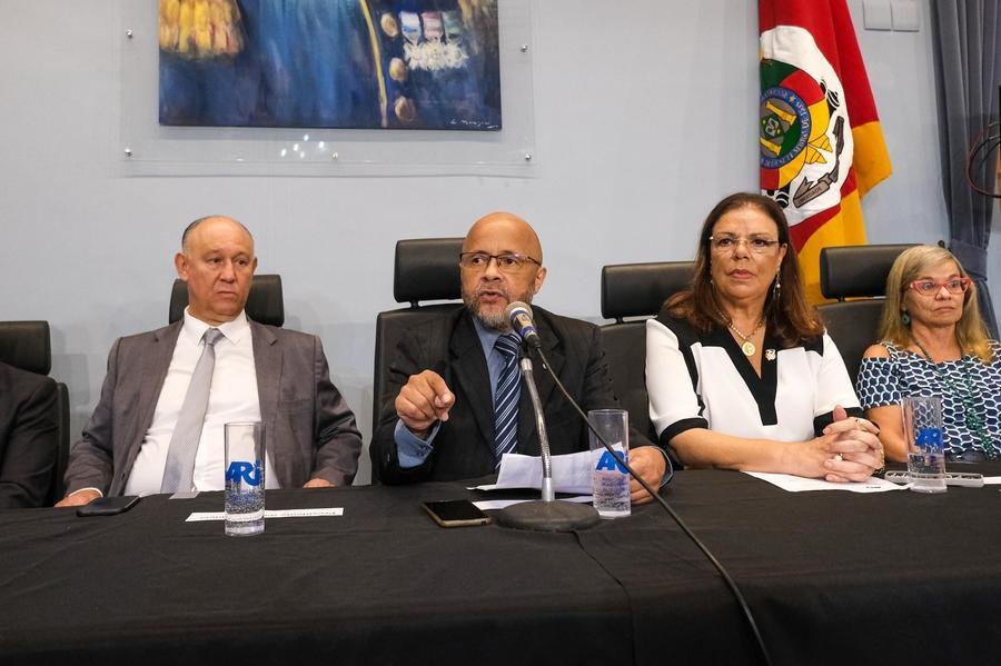 Presidente da ARI, Jos&eacute; Nunes, discursou na abertura do evento