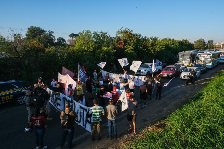 Protesto pede por transporte p&uacute;blico de qualidade em Eldorado do Sul e Gua&iacute;ba