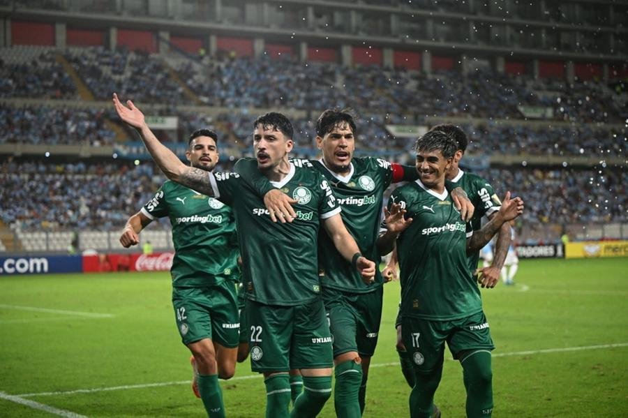 Palmeiras voltou a marcar gols com bola rolando ap&oacute;s quatro jogos, mas ainda ficou devendo