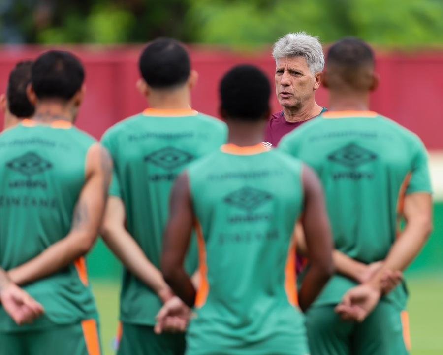 Renato Portaluppi j&aacute; comandou o primeiro treino no Fluminense