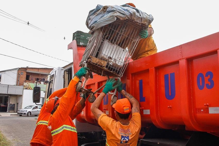 Moradores devem colocar os materiais em frente &agrave;s resid&ecirc;ncias na noite anterior, ou at&eacute; as 7h30 do dia do Bota-fora