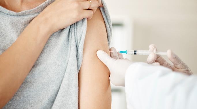 A vacina&ccedil;&atilde;o est&aacute; dispon&iacute;vel nas unidades dos bairros Moinhos de Vento e Tr&ecirc;s Figueiras
