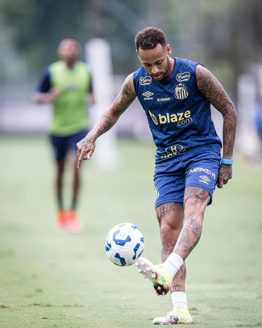 Neymar est&aacute; pr&oacute;ximo do retorno aos gramados pelo Santos