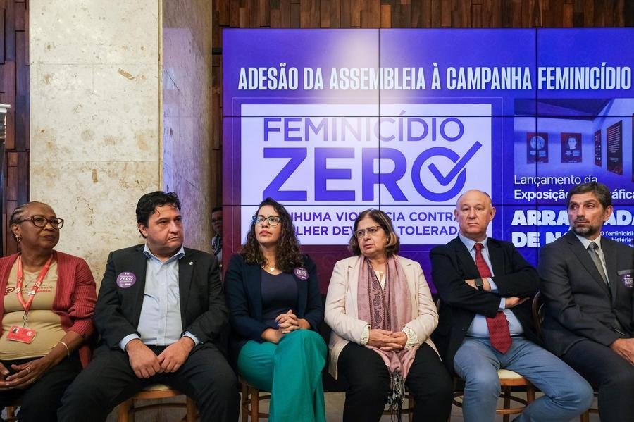 A&ccedil;&atilde;o contou com a assinatura da ades&atilde;o &agrave; campanha nacional