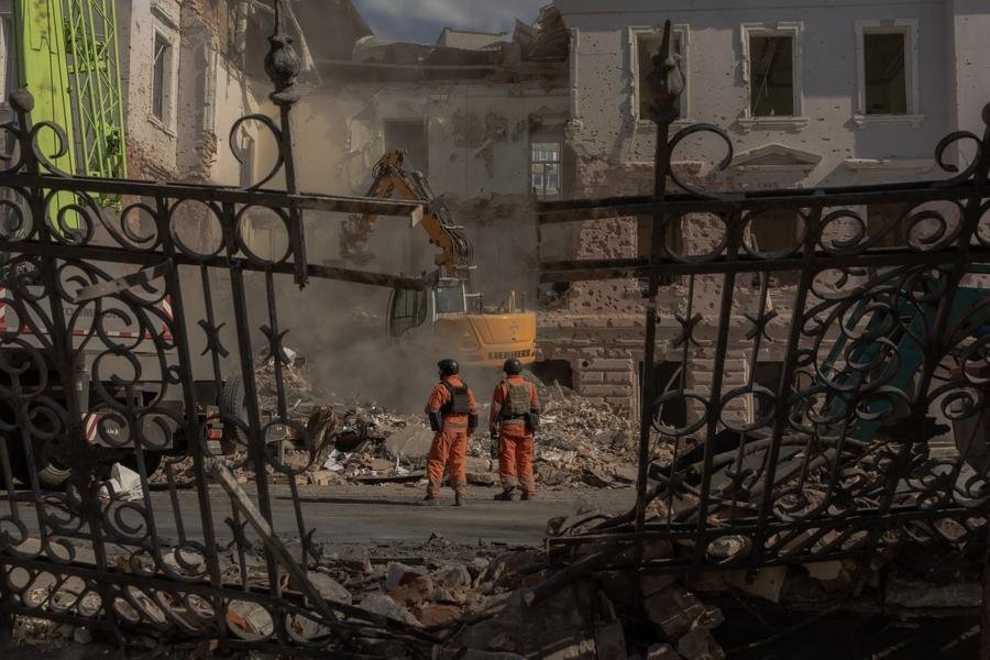 Guerra provoca destrui&ccedil;&atilde;o na Ucr&acirc;nia