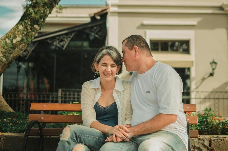 Antes de buscar evolu&ccedil;&atilde;o nas rela&ccedil;&otilde;es amorosas, &eacute; essencial aprender a ficar bem sozinha