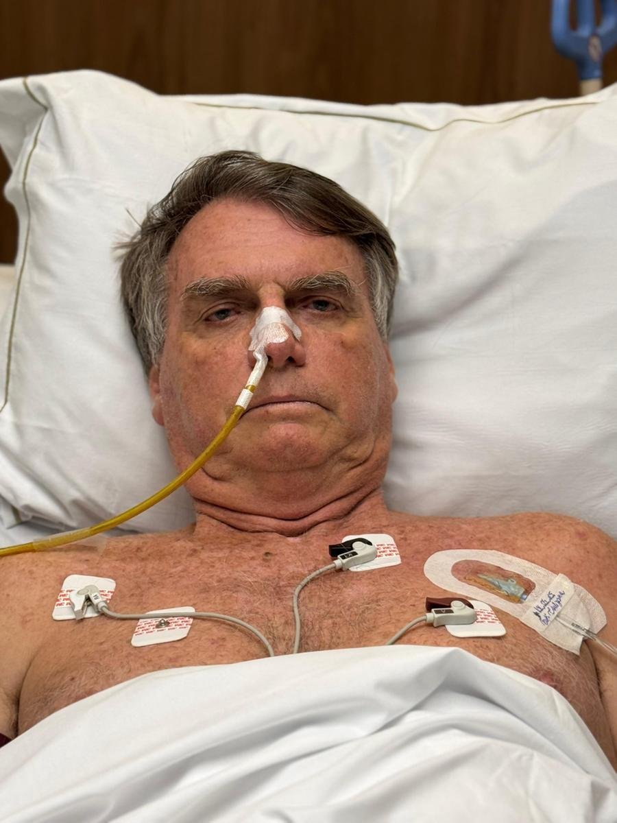 Ex-presidente agradeceu mensagens de recupera&ccedil;&atilde;o