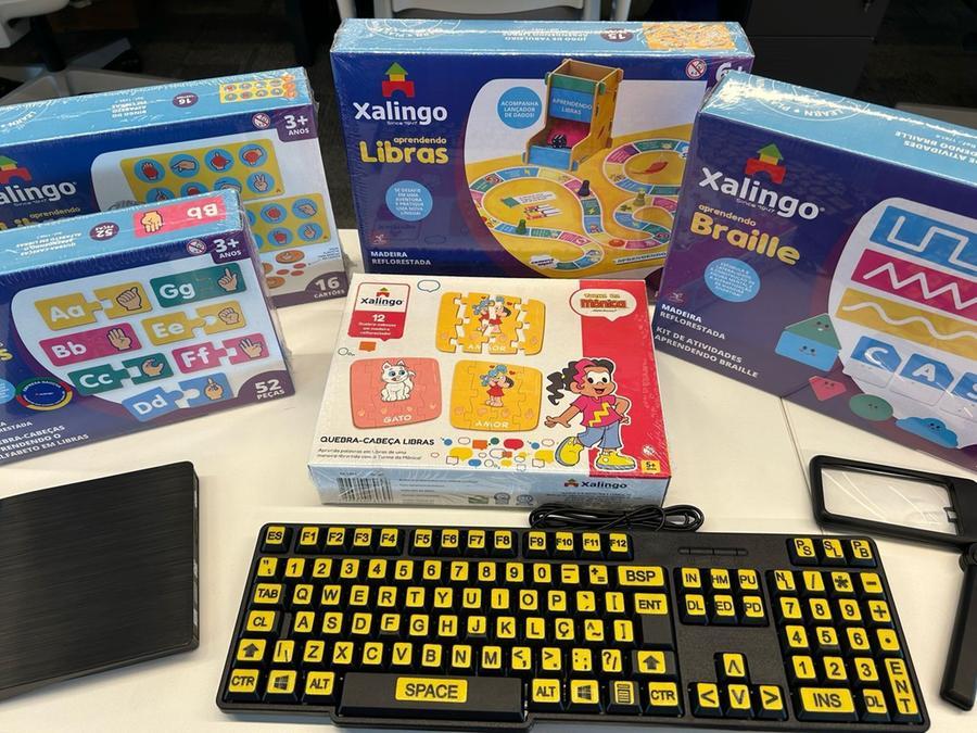 Cada kit possui itens que permitem maior intera&ccedil;&atilde;o com o universo liter&aacute;rio