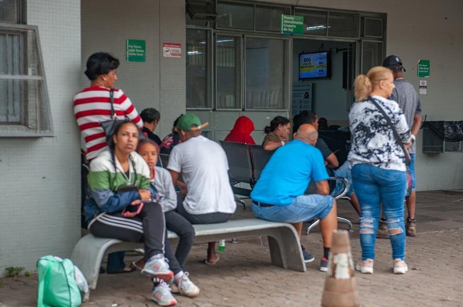 Unidades de pronto atendimento tamb&eacute;m enfrentam superlota&ccedil;&atilde;o