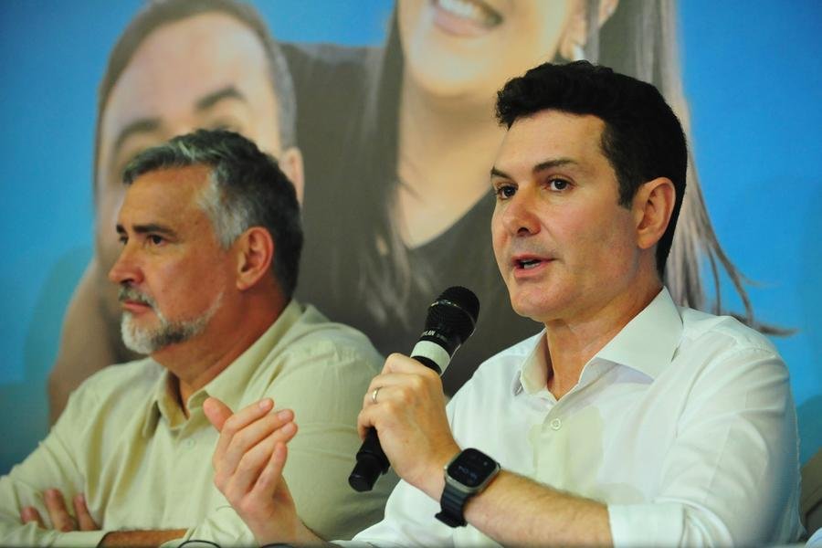 Ministro das Cidades, Jader Filho, realizou coletiva em Porto Alegre