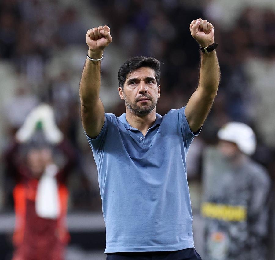 Abel Ferreira est&aacute; no clube paulista desde outubro de 2020