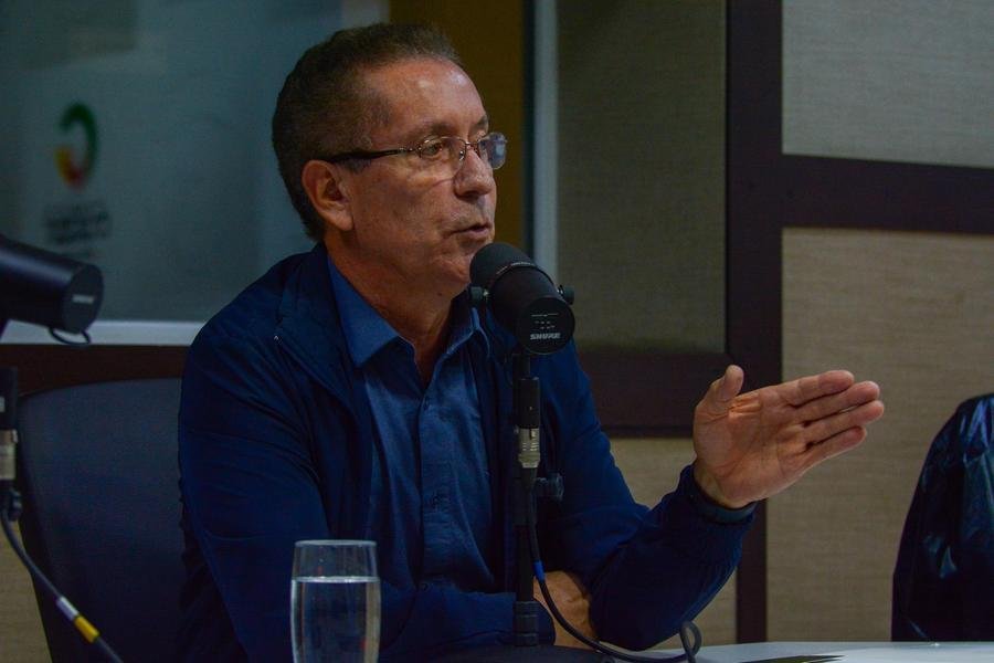 Airton Souza afirmou que o munic&iacute;pio est&aacute; com obras emergenciais em andamento com recursos pr&oacute;prios e com outros projetos j&aacute; prontos, apenas aguardando o repasse