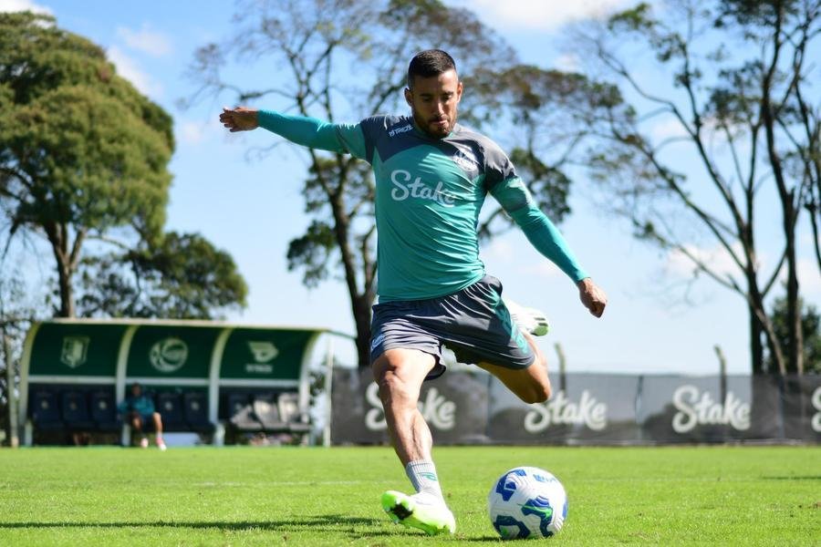 Lateral-esquerdo Alan Ruschel &eacute; uma das refer&ecirc;ncias do time do Juventude