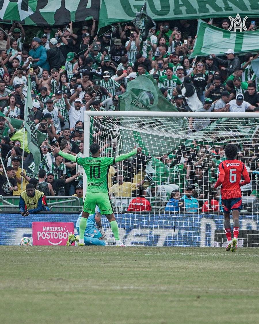 Atletico Nacional empatou duelo colombiano marcado por tr&ecirc;s expuls&otilde;es