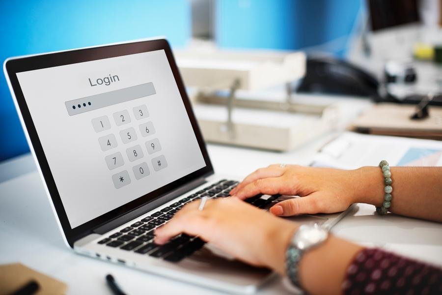 Recomenda&ccedil;&otilde;es atuais incluem o uso de autentica&ccedil;&atilde;o de duplo fator, exig&ecirc;ncia de senhas fortes e bloqueio de contas ap&oacute;s tentativas de login mal sucedidas