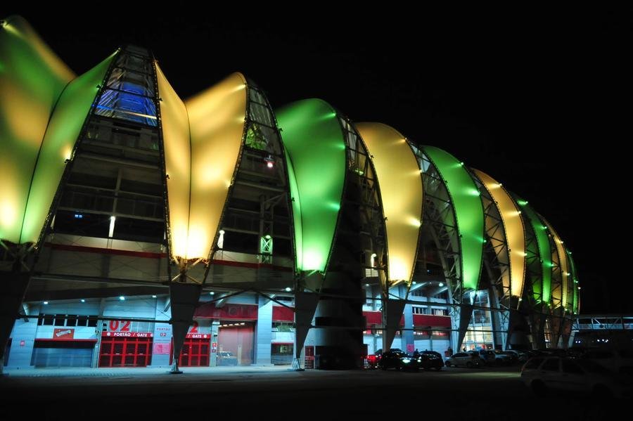 Beira-Rio usou as cores da Sele&ccedil;&atilde;o