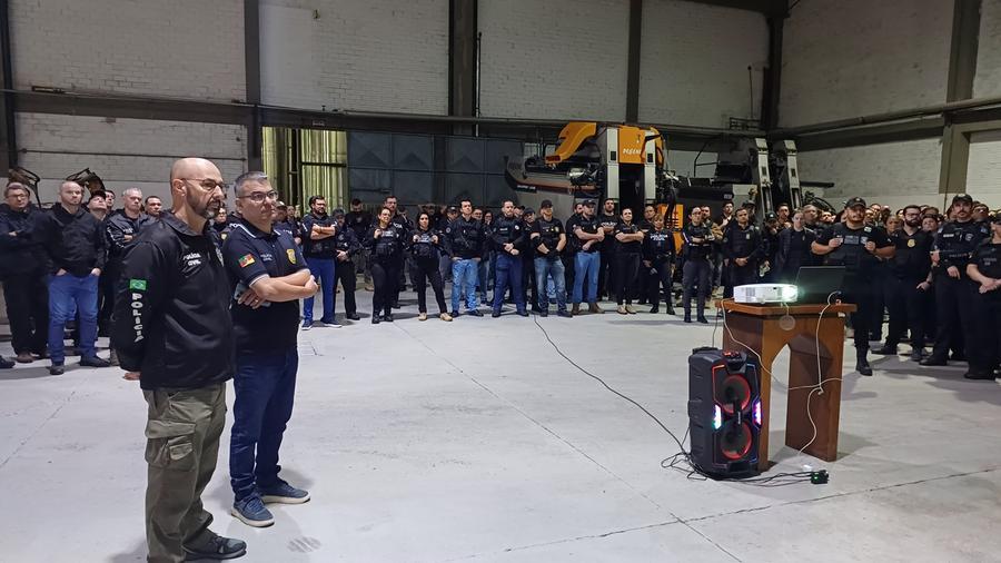 A&ccedil;&atilde;o contou com a participa&ccedil;&atilde;o de 240 policiais civis, distribu&iacute;dos em 80 viaturas
