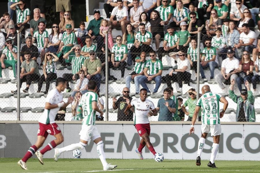 Time ga&uacute;cho&nbsp;quebrou a s&eacute;rie negativa de tr&ecirc;s derrotas seguidas