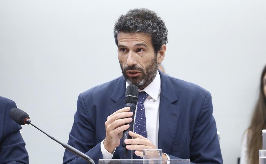 Secret&aacute;rio participou de sess&atilde;o da Comiss&atilde;o Especial do IR, na C&acirc;mara