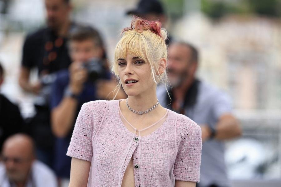 Kristen Stewart estreia como diretora com "The Chronology of Water"