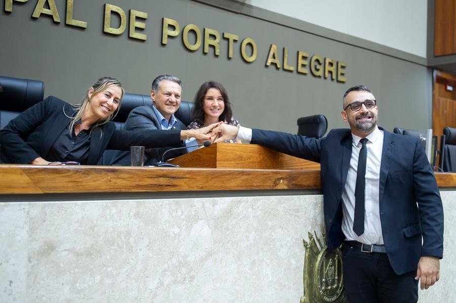 Primeiro suplente do PL, vereador substituir&aacute; Fernanda Barth na casa legislativa