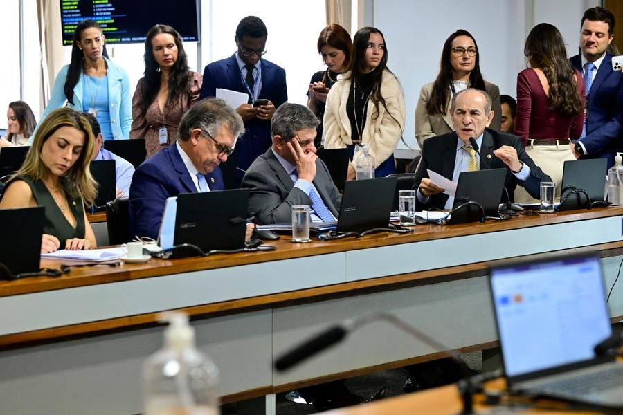CCJ do Senado adiou novamente vota&ccedil;&atilde;o do novo C&oacute;digo Eleitoral