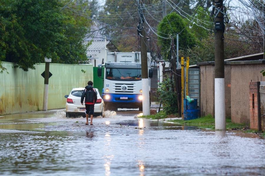 Alagamento na Rua Jo&atilde;o In&aacute;cio da Silveira, Ilha Grande dos Marinheiros