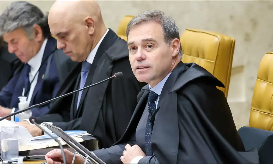 O ministro ressaltou que cabe ao Congresso regular as redes sociais porque h&aacute; um 'desacordo moral razo&aacute;vel' sobre o tema