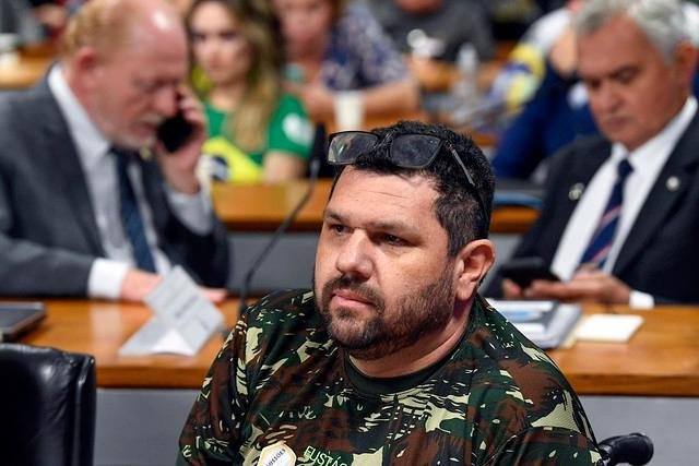 Eust&aacute;quio &eacute; foragido no Brasil