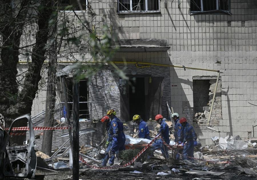 Balan&ccedil;o de mortos em ataque russo contra Kiev sobe para 28 pessoas