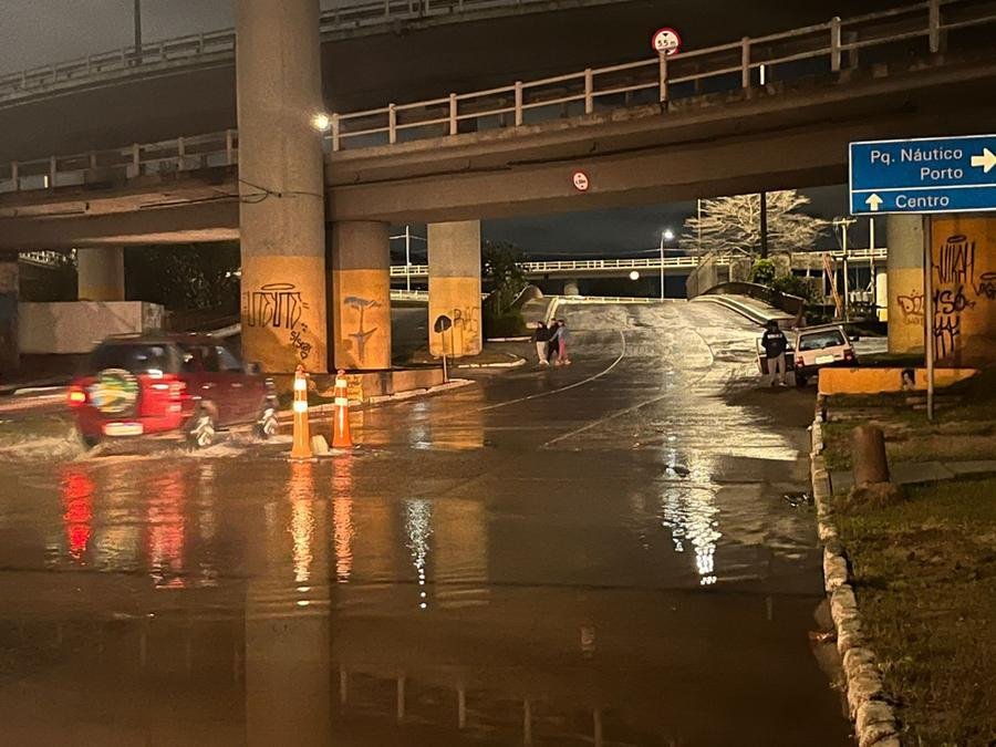 Alagamentos preocupam na entrada da Capital