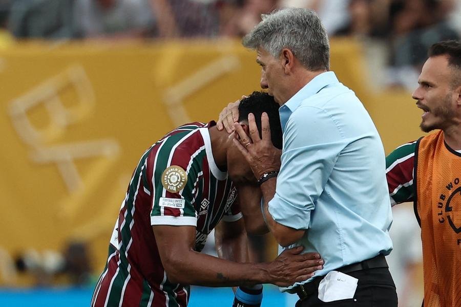 Equipe tricolor termina a rodada na lideran&ccedil;a