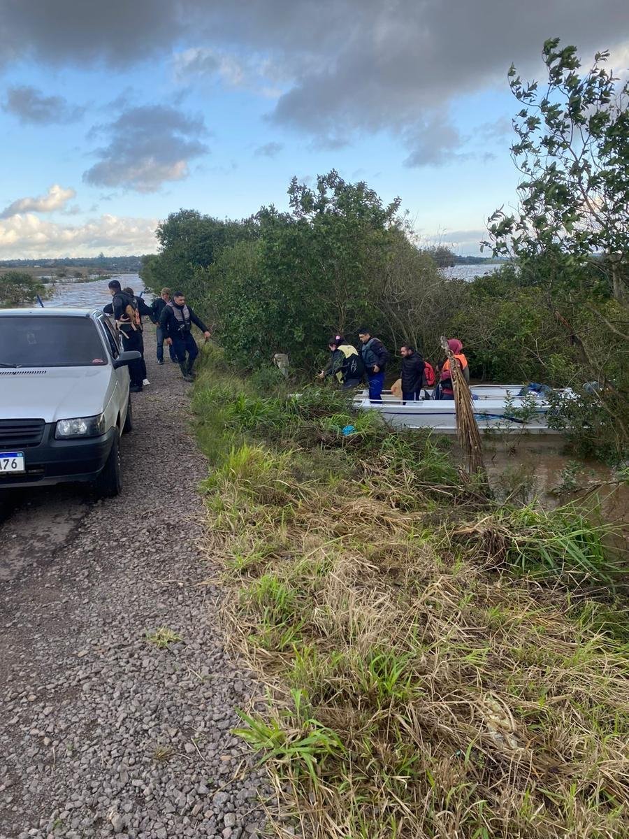 Servi&ccedil;o de lancha foi instalado pela prefeitura de Rio Pardo nesta segunda-feira, 23